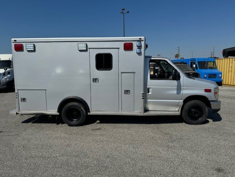 2009 Ford F450 Modular Ambulance (Double)