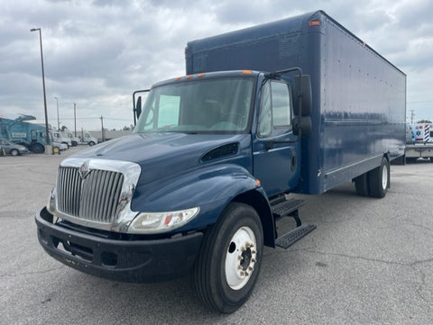 2004 International 4300 Box Truck
