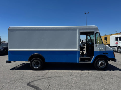 2004 Workhorse Step Van (Double)