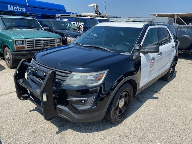 2016 Ford Explorer Police SUV (Double)