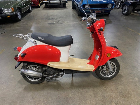 M2015 BMS Snail 50 Scooter (Double)