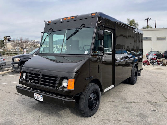 2004 Workhorse Step Van (Double)