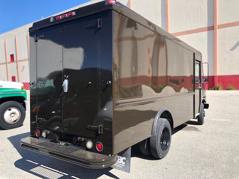 2004 Workhorse Step Van (Double)