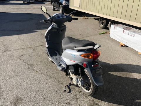 M2007 Piaggio Fly Scooter