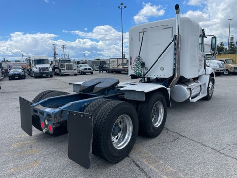2009 Freightliner Columbia Sleeper Semi Tractor