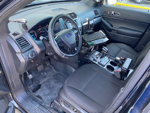 2016 Ford Explorer Police SUV (Double)