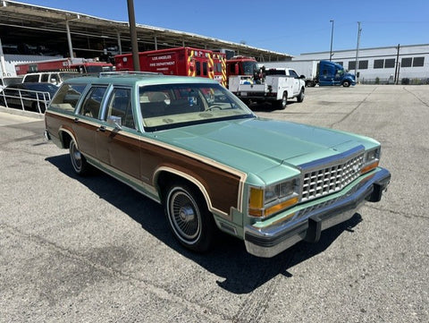 1985 Ford Country Squire Station Wagon