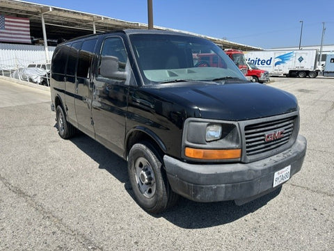 2004 GMC Savana Van
