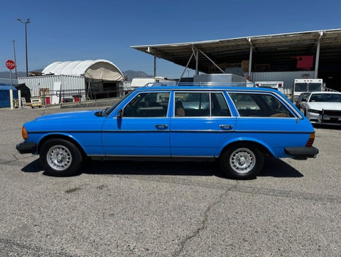 1979 Mercedes Benz 300D Station Wagon (Double)