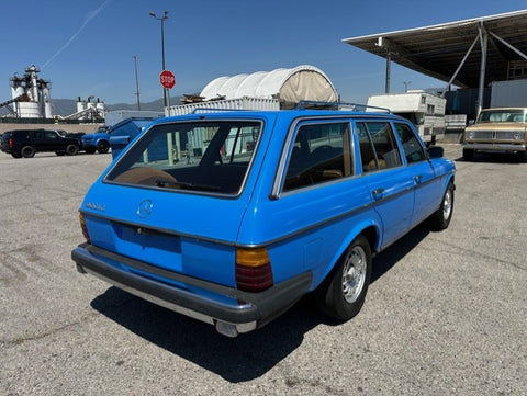 1979 Mercedes Benz 300D Station Wagon (Double)