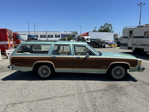 1985 Ford Country Squire Station Wagon