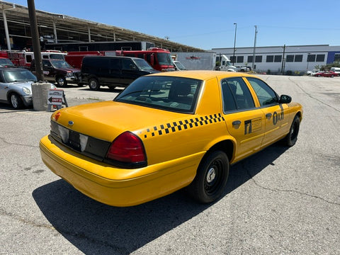 2000 Ford Crown Victoria Taxi