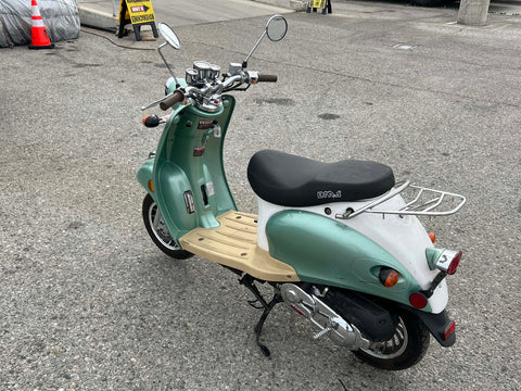 M2015 BMS Snail 50 Scooter (Double)