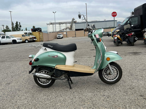 M2015 BMS Snail 50 Scooter (Double)