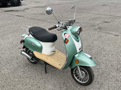 M2015 BMS Snail 50 Scooter (Double)