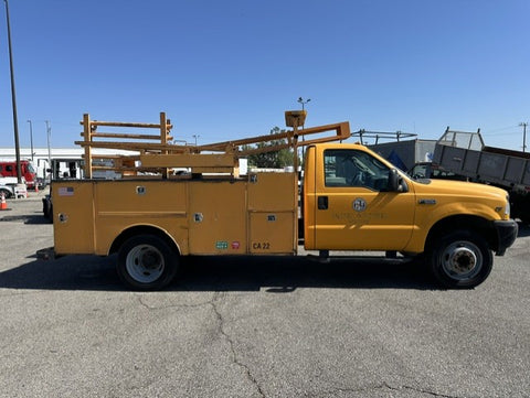 2004 Ford F550 Utility / Service Truck