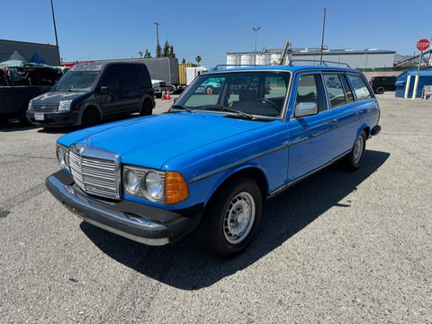 1979 Mercedes Benz 300D Station Wagon (Double)