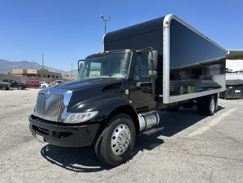2014 International 4300 Box Truck