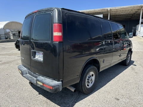 2004 GMC Savana Van
