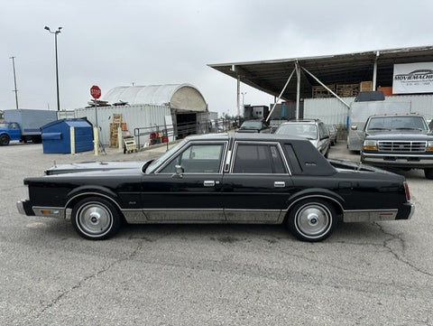 1985 Lincoln Town Car (Double)