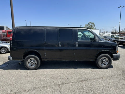 2004 GMC Savana Van