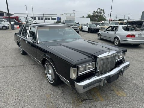 1985 Lincoln Town Car (Double)