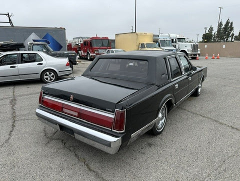 1985 Lincoln Town Car (Double)