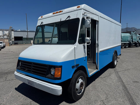 2004 Workhorse Step Van (Double)