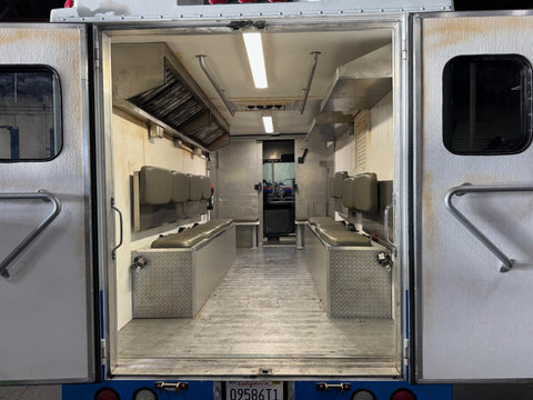 2004 Workhorse Step Van (Double)