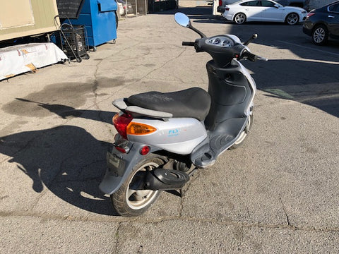 M2007 Piaggio Fly Scooter