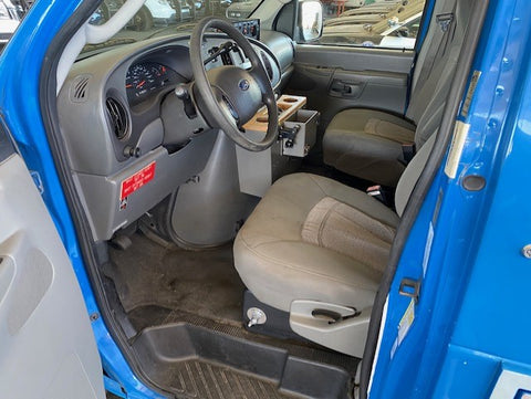 2007 Ford News Van