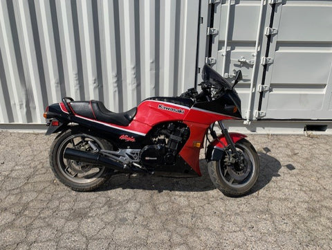 1985 Kawasaki Ninja 900