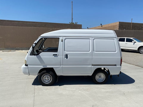 2000 Wuling Mini Utility Van