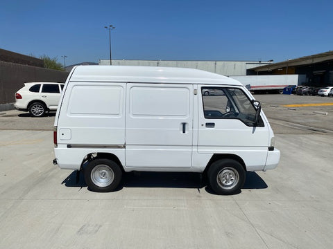 2000 Wuling Mini Utility Van