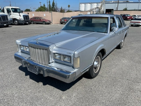 1985 Lincoln Town Car (Double)