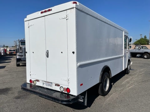 2004 Workhorse Step Van (Double)